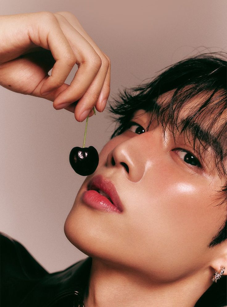 Girls don’t want flowers, they want chanhee’s skin, jaehyun’s lip gloss, juyeon’s waist and sunwoo’s highlighter.