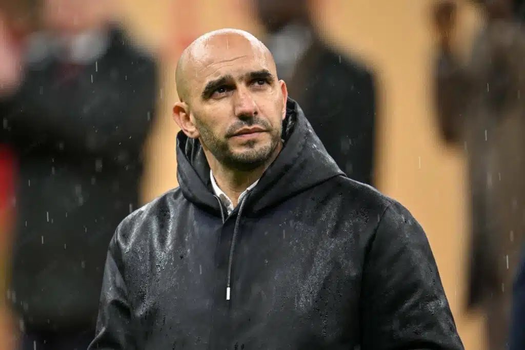 mauritaniefoot's tweet photo. 🚨 𝗢𝗙𝗙𝗜𝗖𝗜𝗘𝗟 : Walid Regragui n’est plus le sélectionneur du Équipe du Maroc de football. Une page se tourne ! 

🇲🇦 Il aura marqué l’histoire du football marocain : 
🏆 Vainqueur de la Ligue des champions de la CAF avec le Wydad Athletic Club.
🥈 Finaliste de la Coupe d’Afrique des nations 2025.
🌍 Demi-finaliste historique de la Coupe du monde de la FIFA 2022.
De Casablanca à Doha, il a porté un peuple entier.
L’enfant de Corbeil-Essonnes a montré la voie.Leadership,caractère, ambition.
Quel homme. Quel meneur d’hommes. 👏🔥