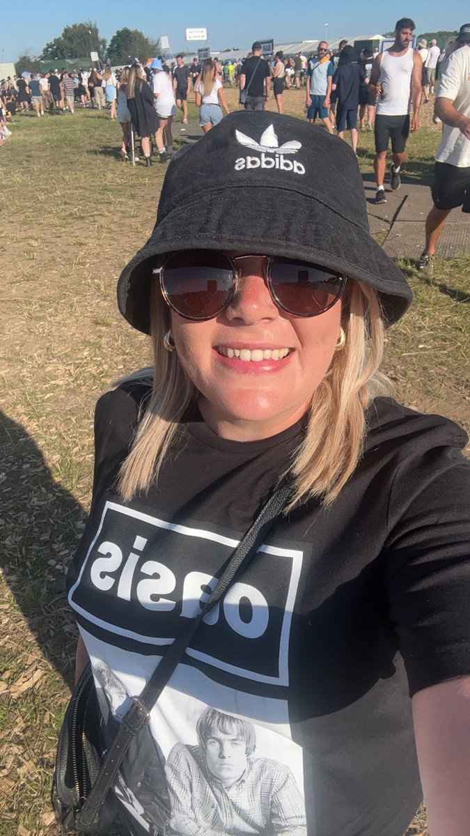 Elisa Fogg tweet media