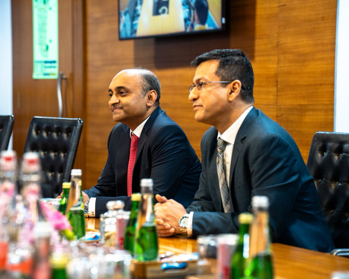 Gilles Roth tweet media