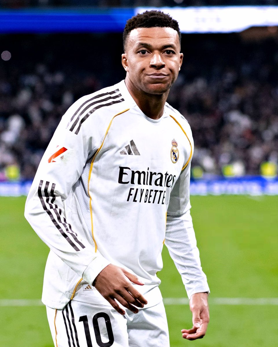 Mbappé falha o jogo contra o Benfica devido a lesão no joelho, avança <a href="/lequipe/">L'Équipe</a> 🚨