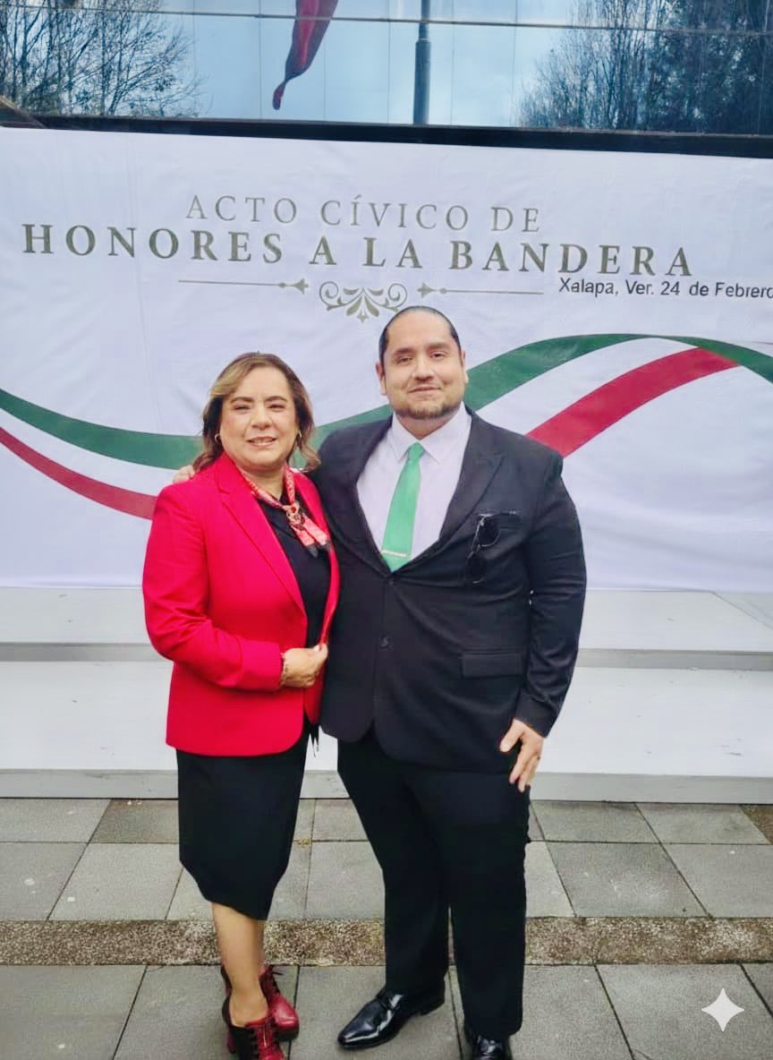 Azuara82's tweet photo. Hoy, 24 de febrero, honramos nuestro lábaro patrio con un acto cívico de honores a la Bandera en la explanada del Poder Judicial del Estado de Veracruz. Nuestra Bandera es símbolo de unidad, identidad y compromiso con México. https://t.co/MknjXylON3