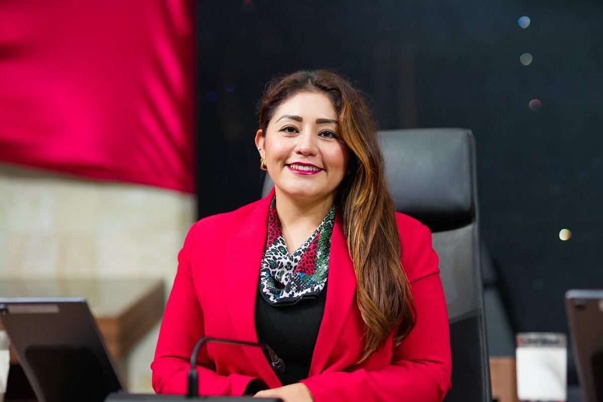lizconcha's tweet photo. Como presidenta de la Comisión Permanente de Medio Ambiente, Biodiversidad, Energías, Sostenibilidad y Cambio Climático, me sumé a la proposición presentada por el Grupo Parlamentario del Partido Verde para exhortar a los 570 municipios de Oaxaca a reforzar las acciones de prevención y atención de incendios forestales, asimismo, señalé  que desde el pasado 20 de enero presenté una propuesta similar que se está dictaminando en la Comisión competente.  🌳✨

Este acuerdo fortalece la estrategia estatal que impulsa el gobernador Salomón Jara Cruz, a través de la instalación de subcomités regionales para la prevención y combate de incendios, con un solo objetivo: proteger nuestros bosques, nuestras comunidades y la vida.🌱🌳🔥

Cuidar nuestros recursos naturales no es un discurso, es una responsabilidad pública. Hoy damos un paso firme para defender la riqueza ambiental de Oaxaca y garantizar un mejor futuro para las nuevas generaciones. 🌳☀️

#LizConcha 
#CumpliendoPorTodasyTodos #EntregandoBuenosResultados

@GobOax 
@salomonj 
@TaniaCaballeroN