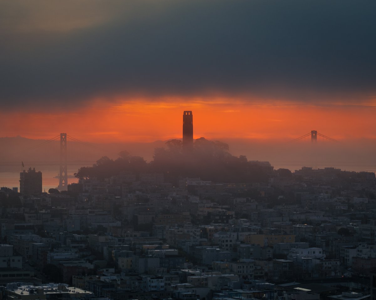 StuInSF's tweet photo. "Fire and Fog" - Sunrise, San Francisco https://t.co/XgEcTT2ylj