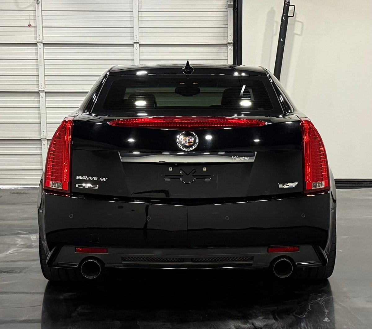 Tj_F1gh's tweet photo. I bought one of  my dream cars! 2011 Cadillac CTS-V sedan! 6.2 Supercharged! #Black&amp;Yellow #SuperCharged #Cadillac #CtsV #NewCar https://t.co/Krqppulnah