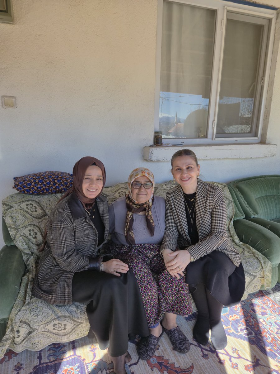 Ramazan ayının manevi ikliminde büyüklerimizin yanında olmak, onların kıymetli dualarını almak ve gönül bağlarımızı güçlendirmek bizler için büyük bir mutluluk.