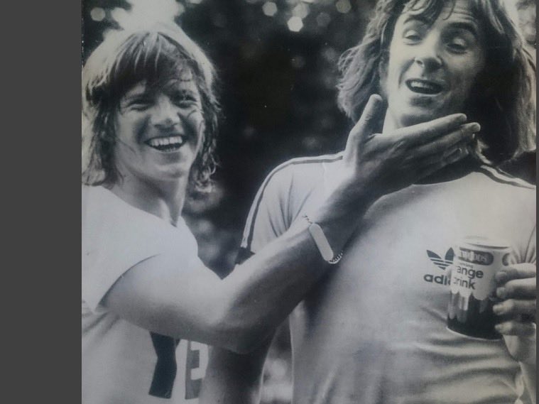 Robin Askwith tweet media