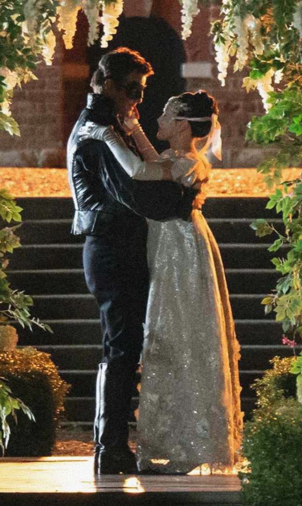 take me back                          to the night we met