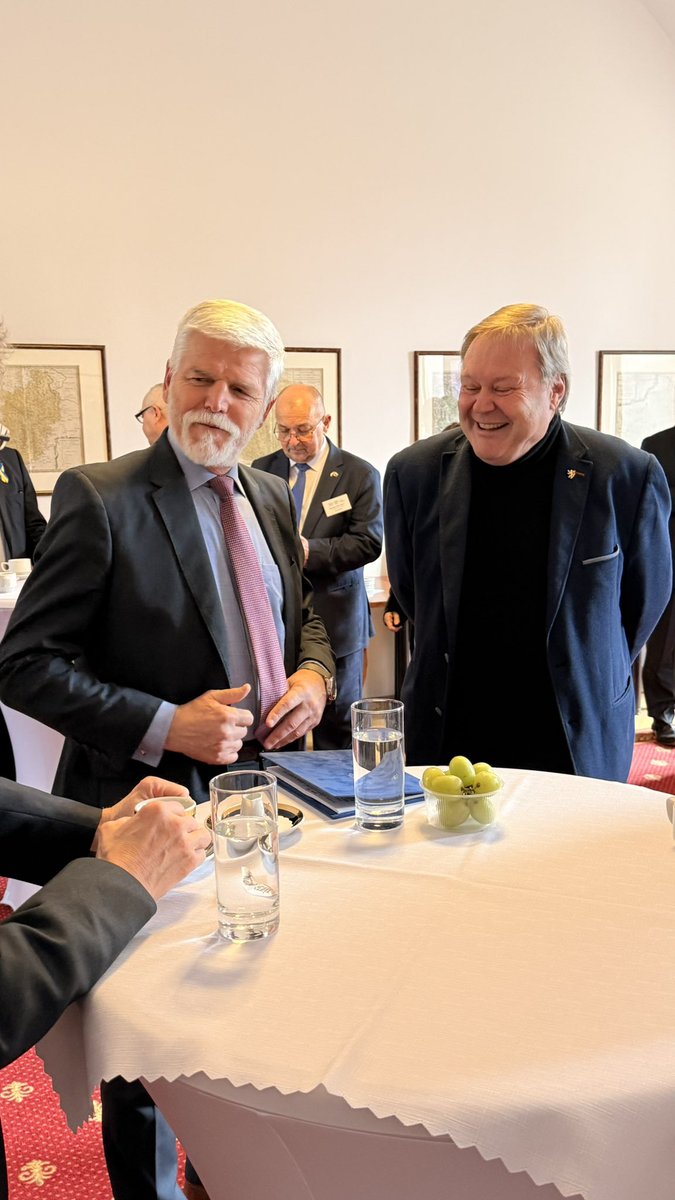 SenatSTANcz tweet media