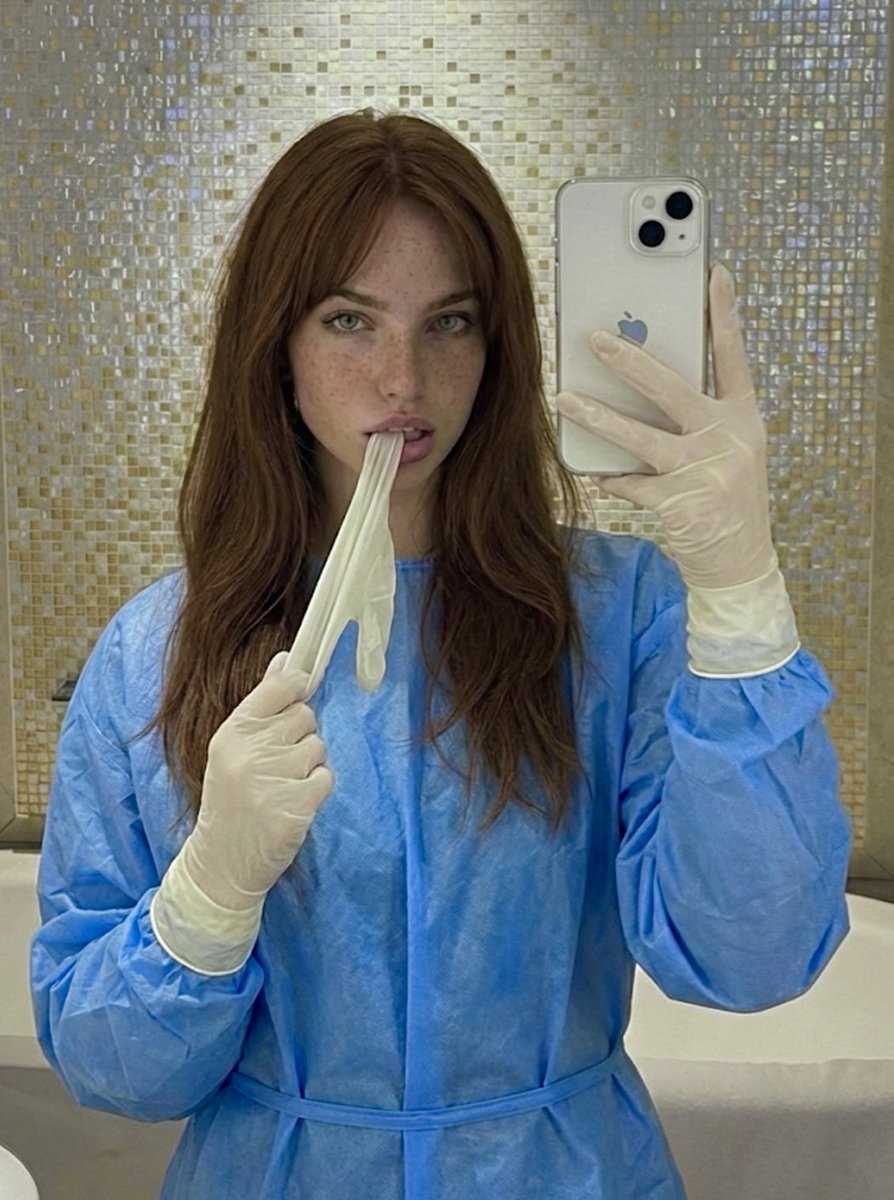 Latex Femme tweet media