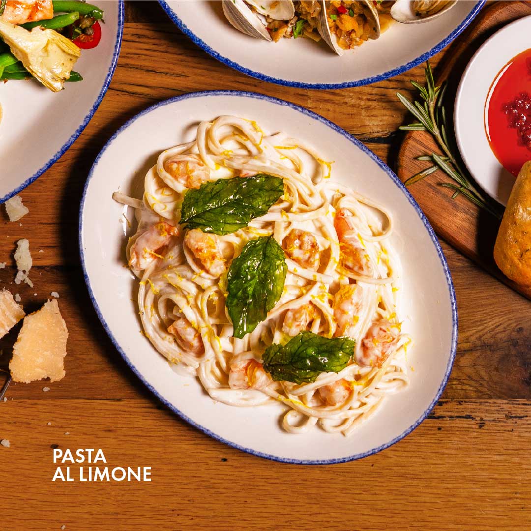 When life gives you lemons… make Pasta al Limone. 🍋😉
Creamy, garlicky linguine + seared shrimp + fried basil = your new obsession. Catch it before it’s gone!
#BravoItalianKitchen #PittsburghEats #BravoItalian #PastaAlLimone #ShrimpPasta #LinguineLove