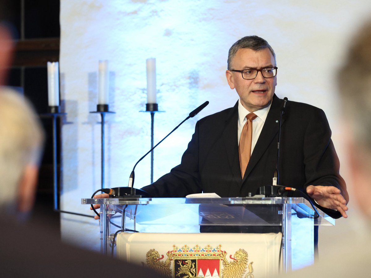 Florian Herrmann tweet media