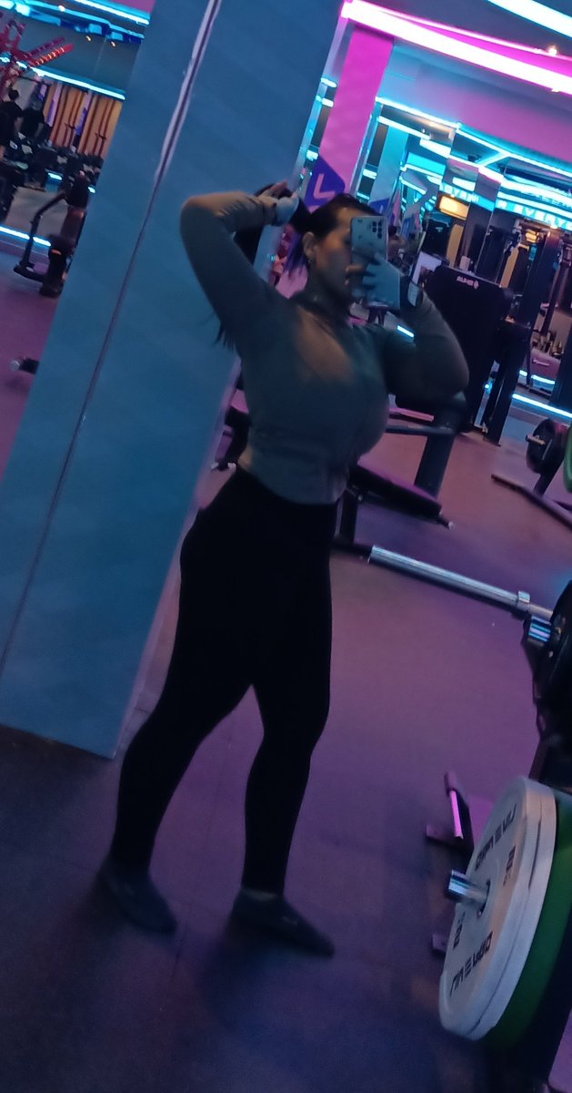 uwamarumarwa's tweet photo. Leg day
#gym #gymwoman #gymgirl #gymbody #bodygym #gymbuild #gymrat #gym https://t.co/rQY6dGuXRI