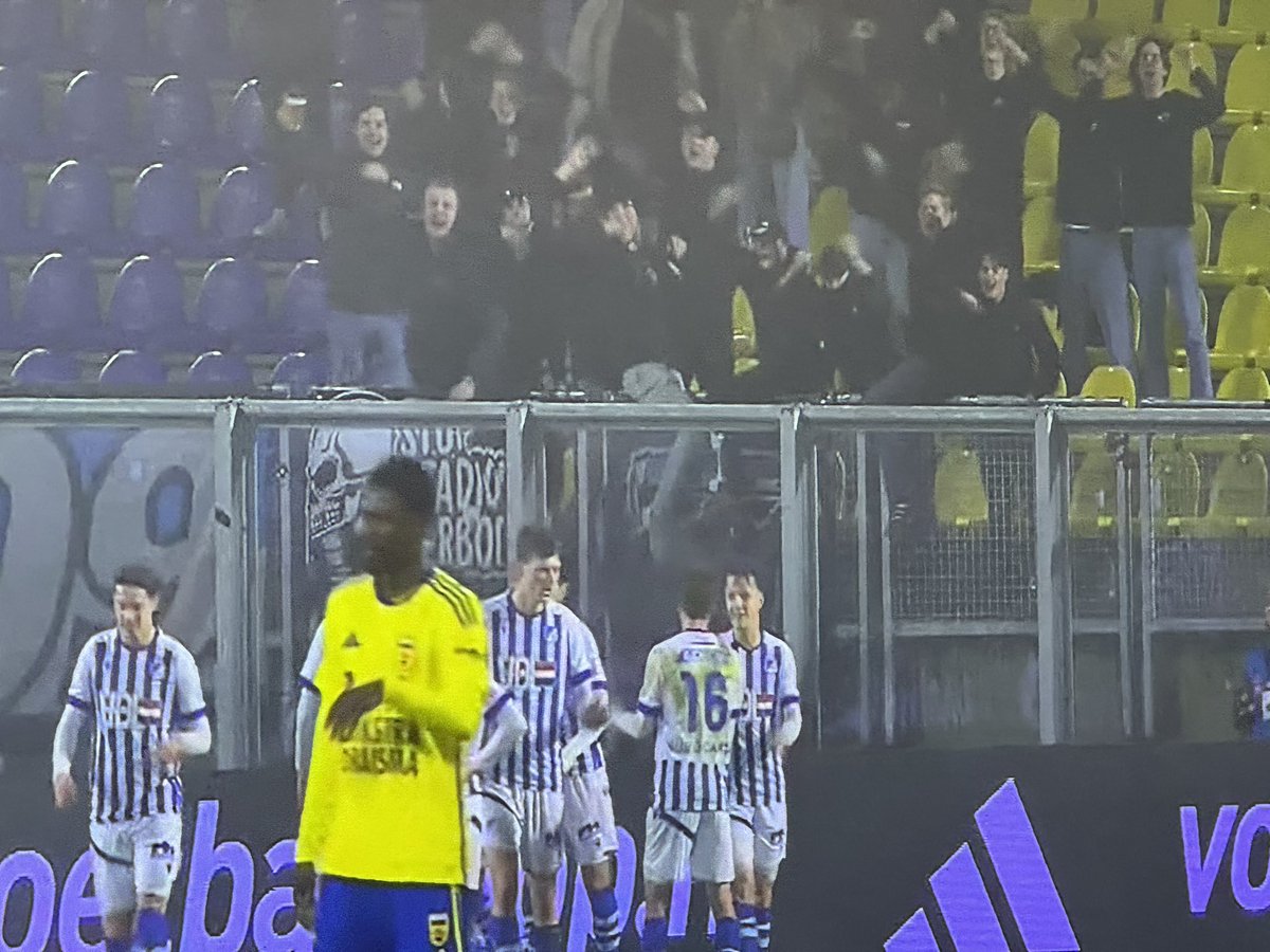 FrankKoken's tweet photo. Hoppa. 0-1 Doelpunt Janga. #CamFCE https://t.co/bkUTpV3lmM