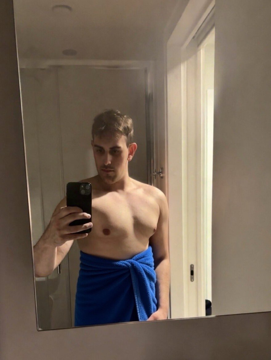 Alejandro 🌹 - OnlyFans 🔞 tweet media