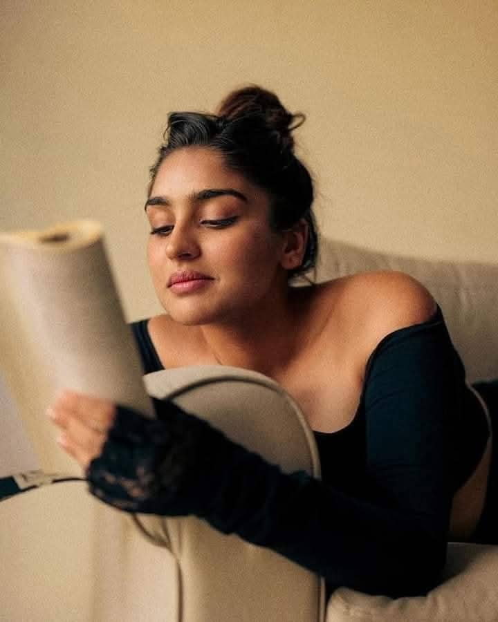 شاعريءَ، گيت، مُحبت ۽ حُسن اُھي سڀ عورت جي ڪري ئي وجود ۾ آيا، جيڪڏھن ھوءَنه ھُجي ھا ته شايد دُنيا به نه ھُجي ھا..!!