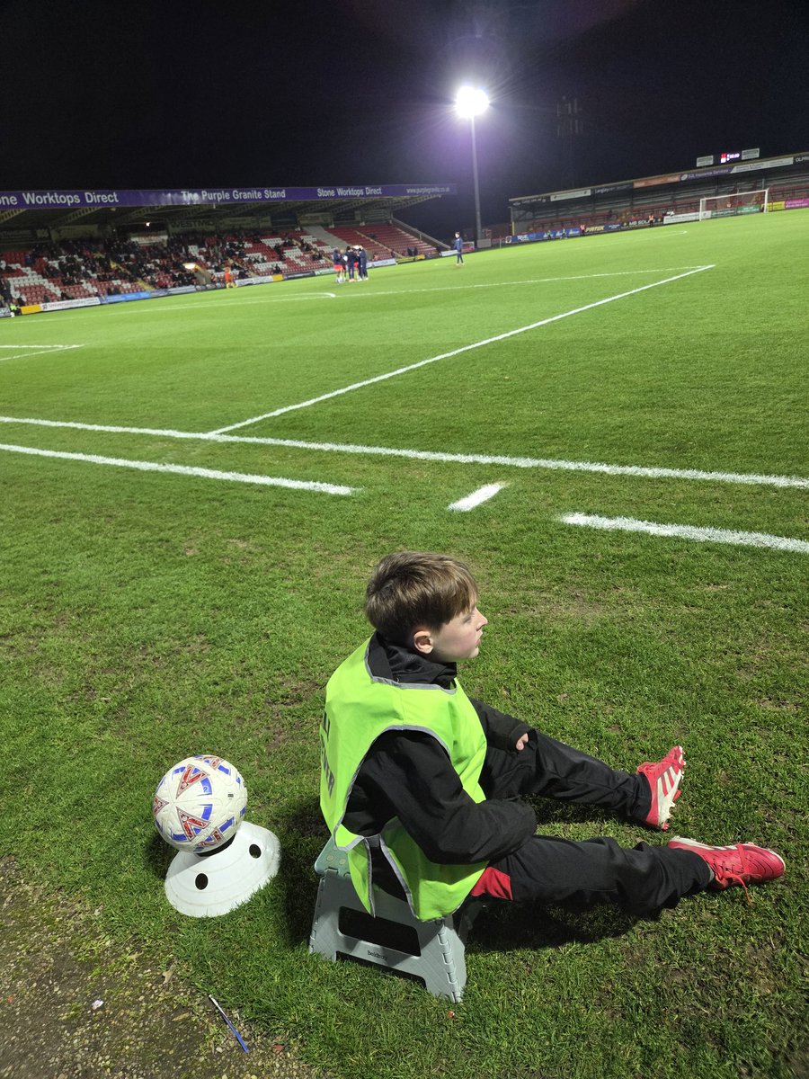 Lets go <a href="/khfcofficial/">Kidderminster Harriers 🦅</a> 
#Harriers
