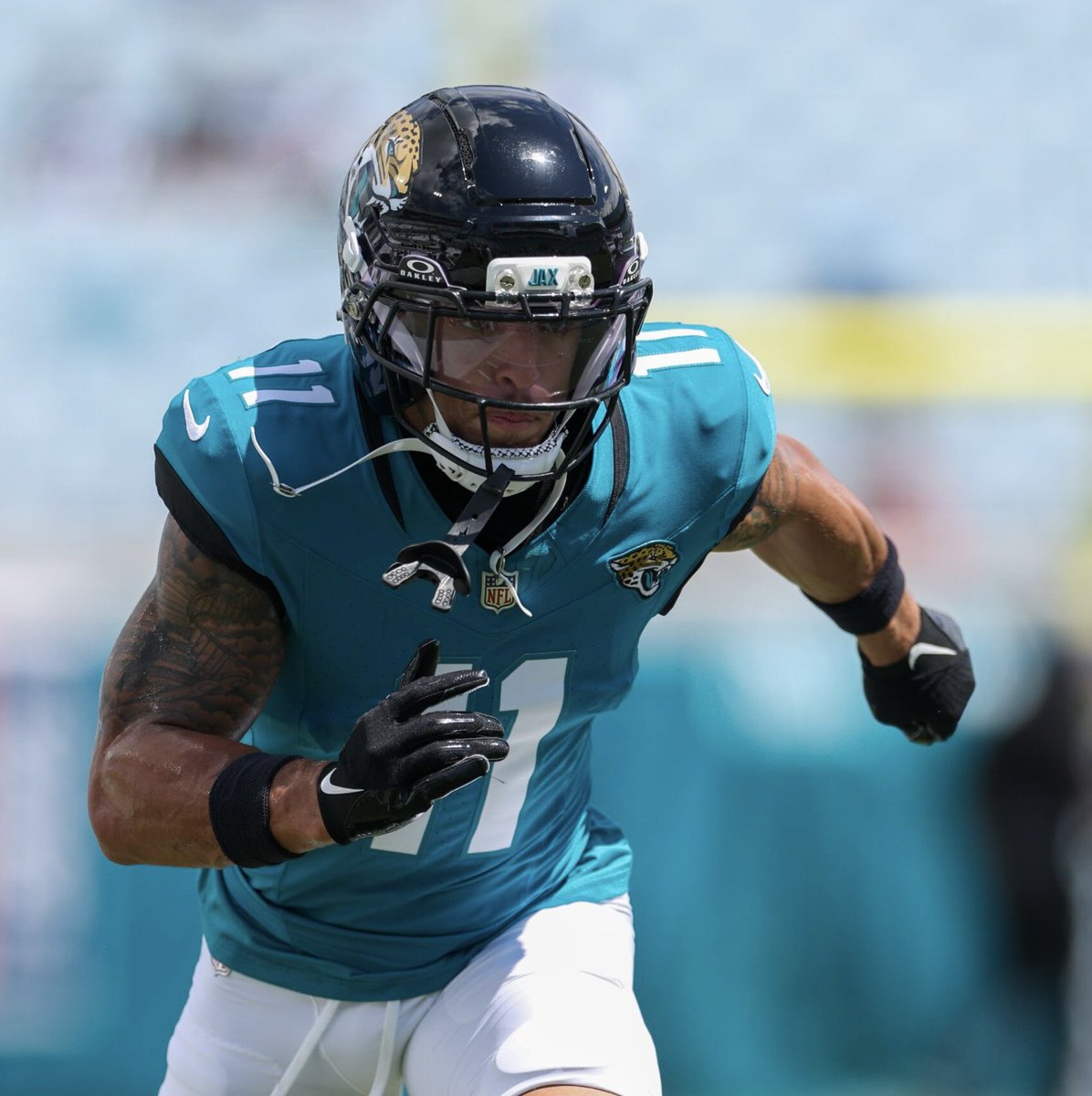 🚨PROJECTION: Jacksonville #Jaguars receiver Parker Washington is projected to sign a four-year, $56 MILLION deal this offseason.

This is an average annual value of $14M.

Washington is 23 years old and posted 58 catches, 847 rushing yards, 5 touchdowns in 2025 as a rising WR2.