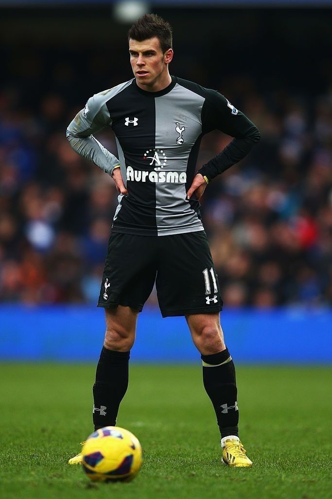 Actual kits tweet media