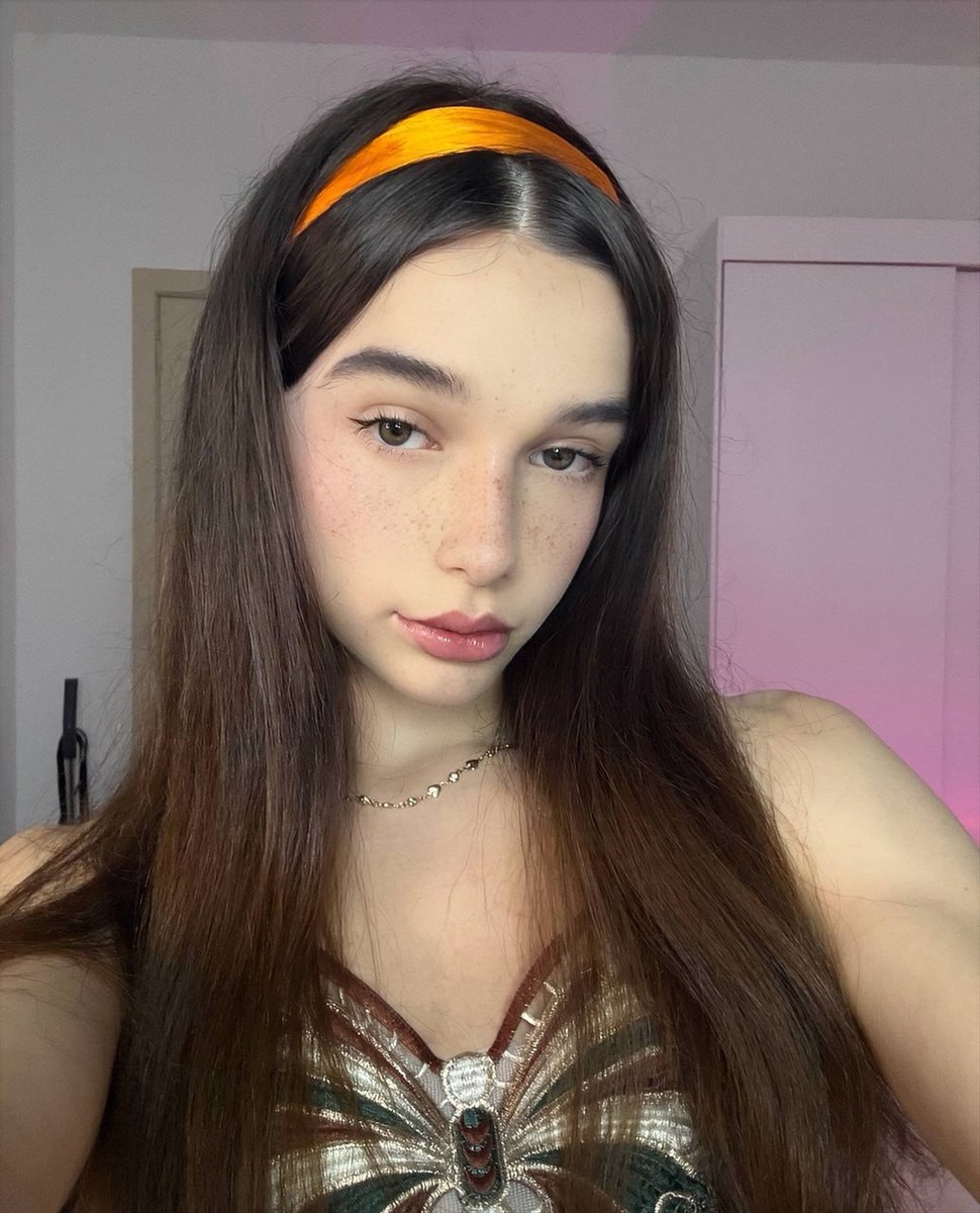 angelvicky tweet media