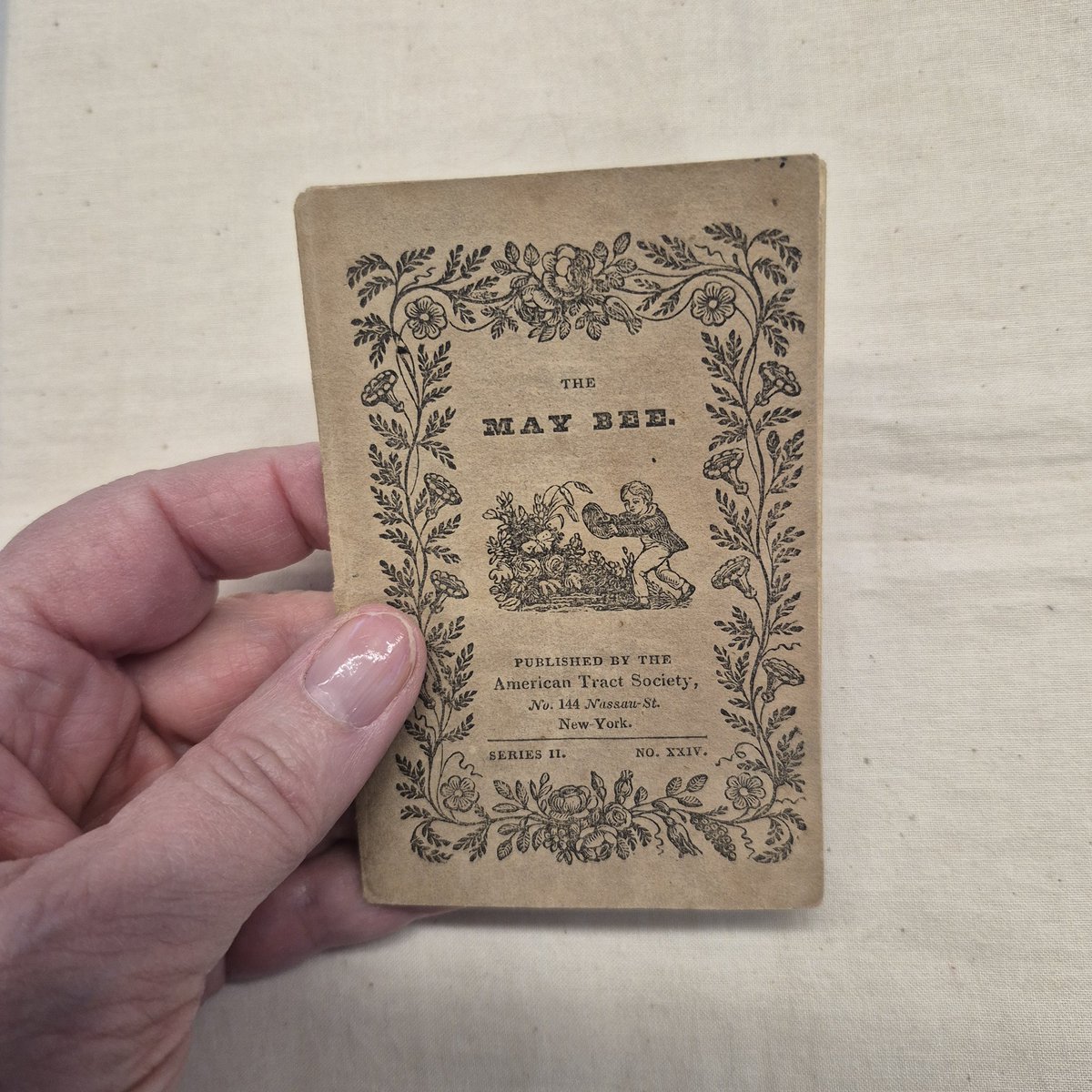 jordan_library's tweet photo. Tiny treasure: The May Bee by Mary Martha Sherwood, who wrote 400+ works for children and families.
This pocket-sized tract was published by the American Tract Society between 1827 and 1832.
#RareBooks #TinyBooks #SpecialCollections https://t.co/Hq2TjVb35r