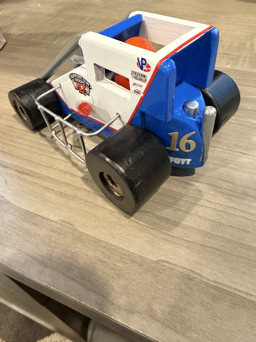 HMBLawn's tweet photo. @SantinoFerrucci my Pops made this wooden midget! Pretty neat ey? https://t.co/hN4teKiV9p