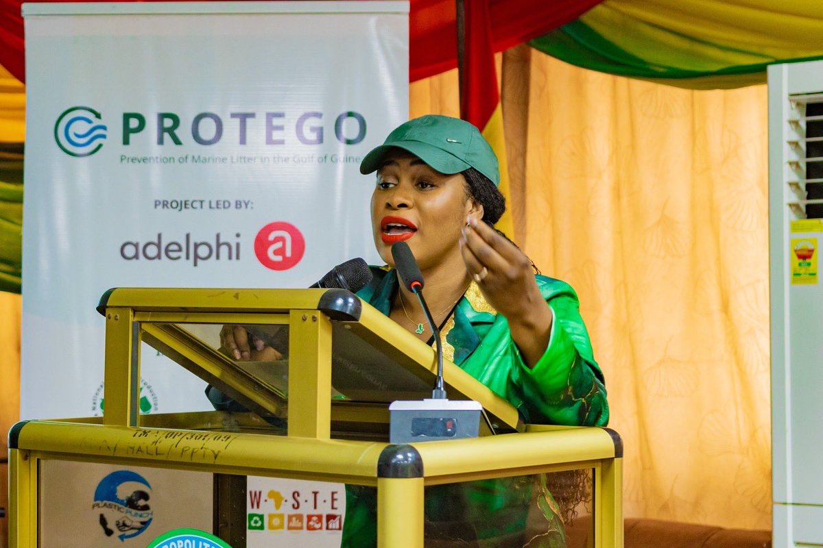 #PLASTICPUNCH tweet media