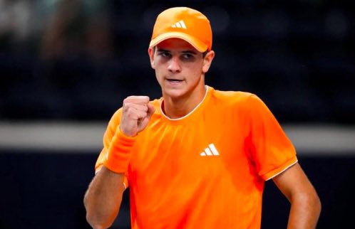 Hoy quería traer una reflexión sobre Jodar 🇪🇸

Muchísimo talento, pero también hay mucha prisa a su alrededor….

📈 Gana un partidazo (como ayer ante Cameron Norrie) → “va a ganar el torneo”.
📉 Pierde de paliza → “no es para tanto”, “fracaso”.

Y no.
Lo normal en un talento
