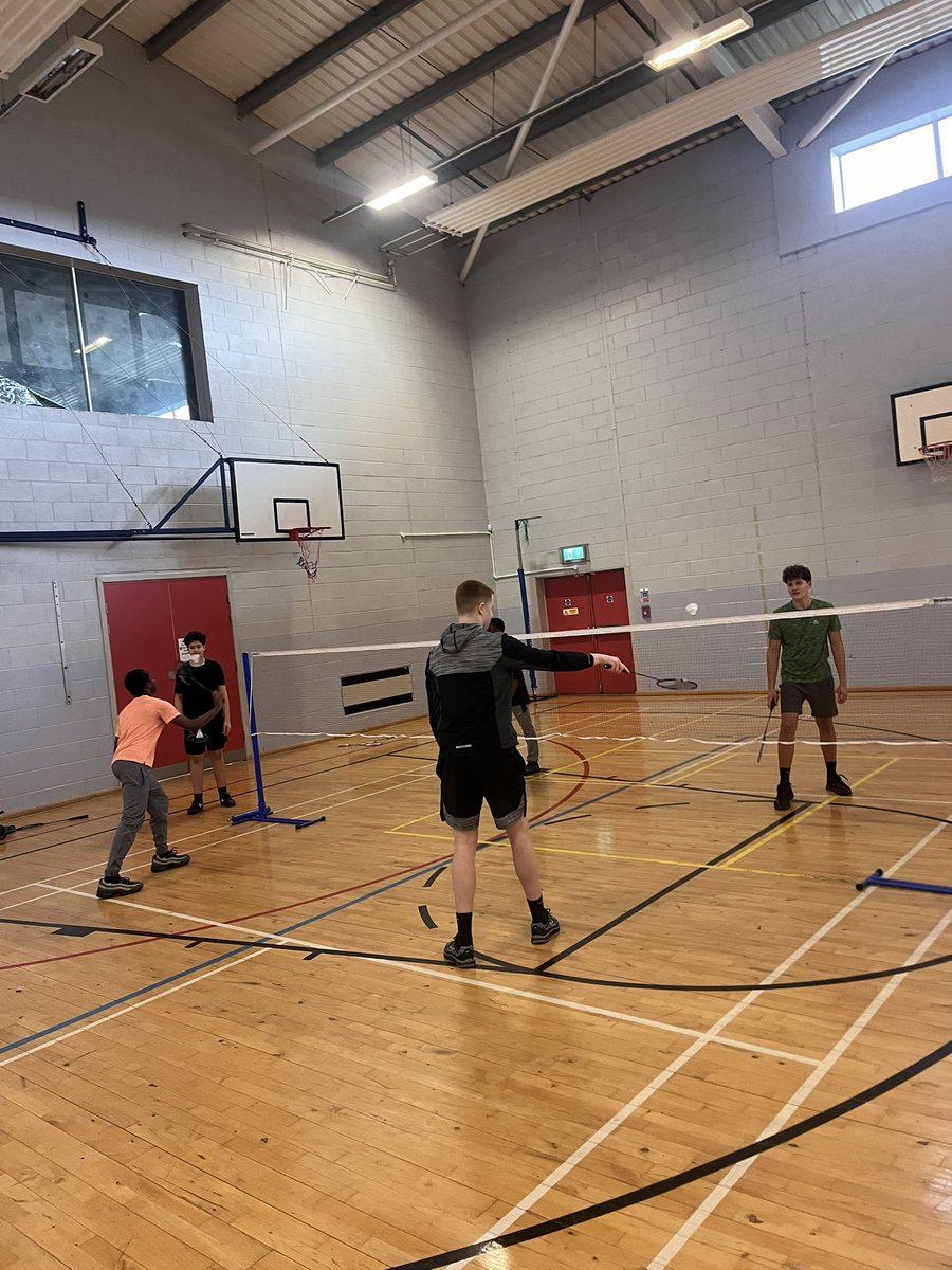 LochendHighPEDept tweet media