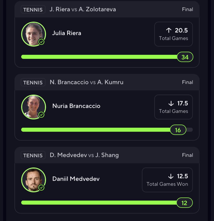 AJ (Fleezus) Smith tweet media