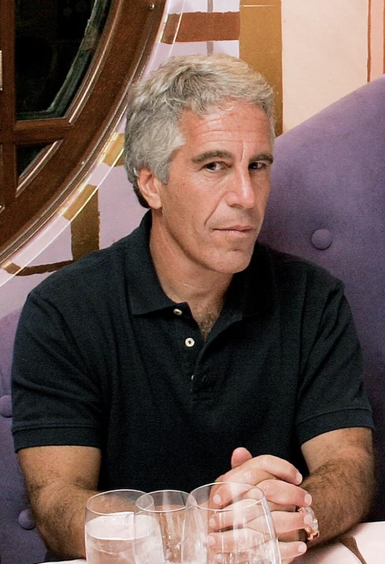🚨BREAKING🚨: New York financier Jeffrey Epstein's name is mentioned at least 1,000 times in the Epstein Files