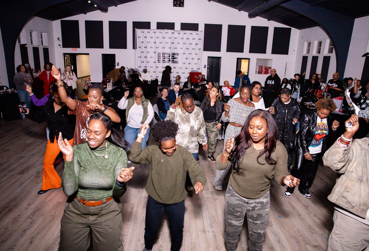 Janese (Banks) Constantine tweet media