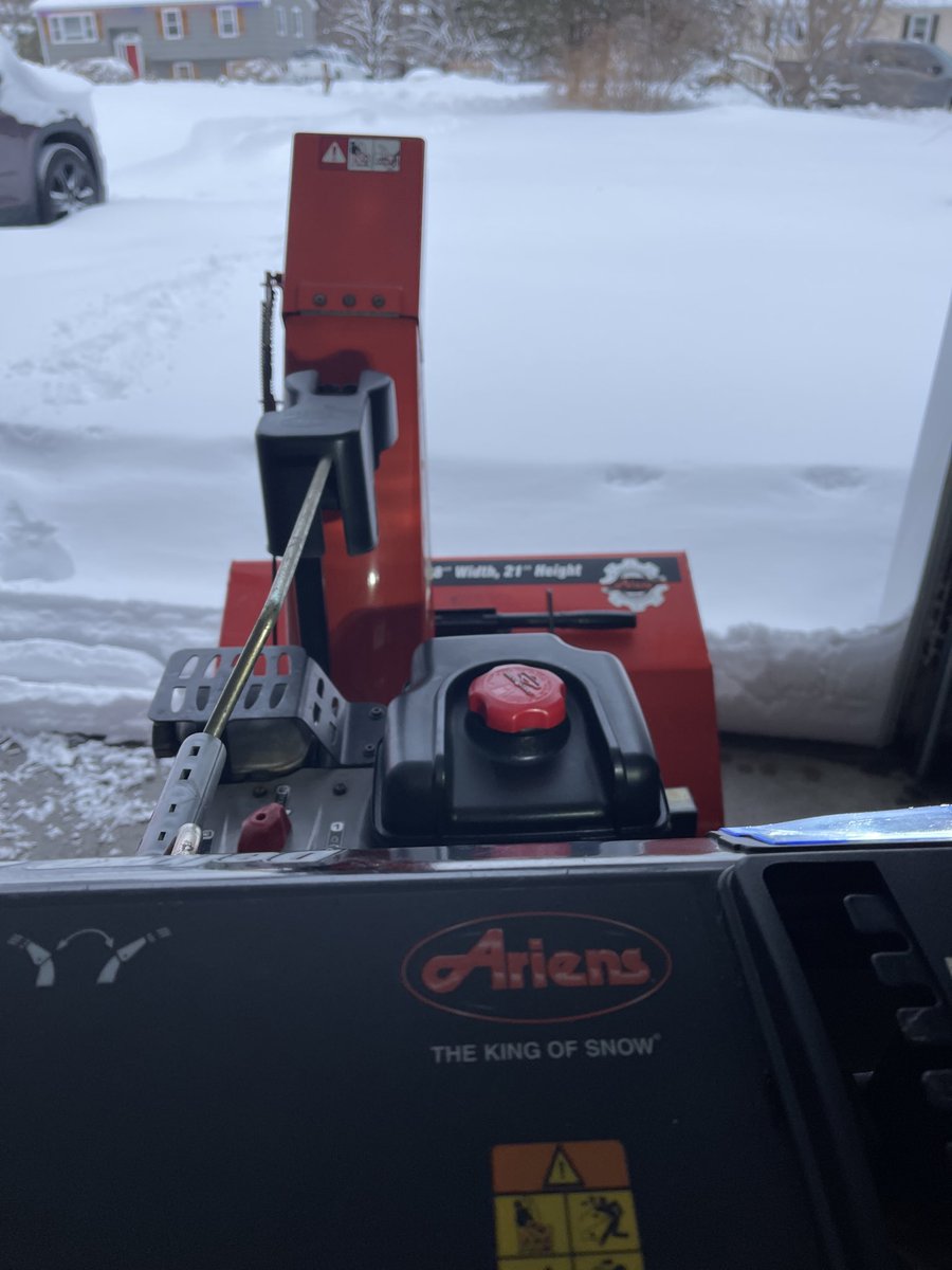 xs41694's tweet photo. Still the King OF Snow https://t.co/VvA2Zrq2bc
