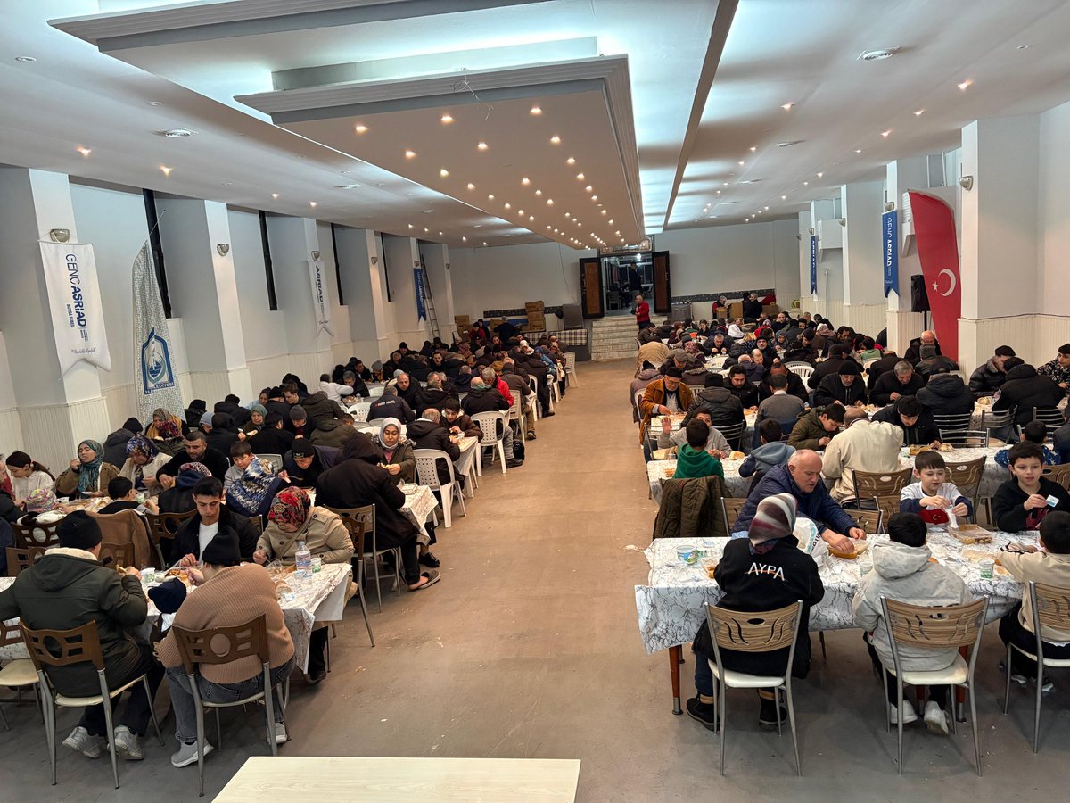 BursaAsriad's tweet photo. İftar Soframızın Bugünkü Hayırsever Sponsoru Alvin Yapı ve Ferah Cephe Sistemleri  Ortaklarından Önceki Dönem Bursa Büyükşehir Belediye Başkanı Sn.Alinur Aktaş ve Ortağı Sn.Mustafa Sapçili'dir.Allah Hayırlarını ve İkramlarını Dergahında Kabul ve Makbul Eylesin İnşallah.
#iftar https://t.co/NJzsMYvUB5