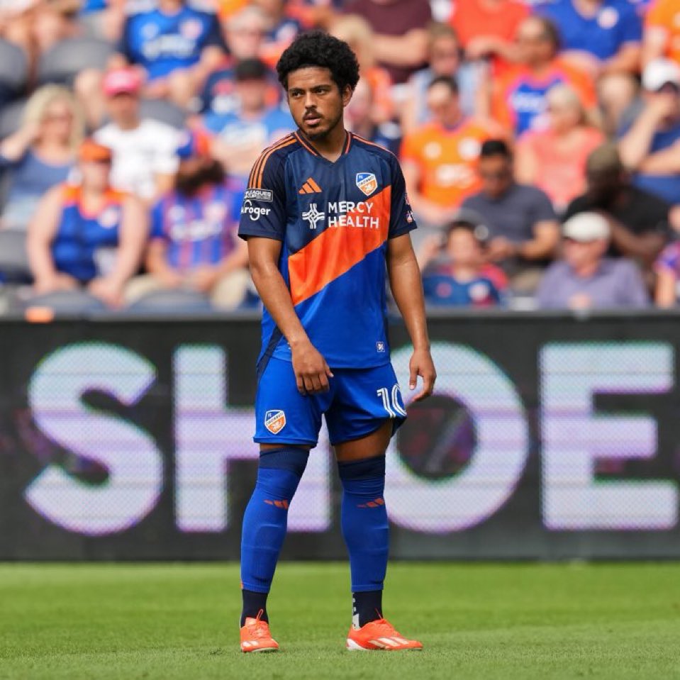 RinconMLS's tweet image. ✅ ¡Buenas noticias para FC Cincinnati! 

👉🏻 El entrenador Pat Noonan confirmó que el problema físico de Evander 🇧🇷 NO ES GRAVE y no estará por mucho tiempo fuera de las canchas. 

ℹ️ @LaurelPfahler