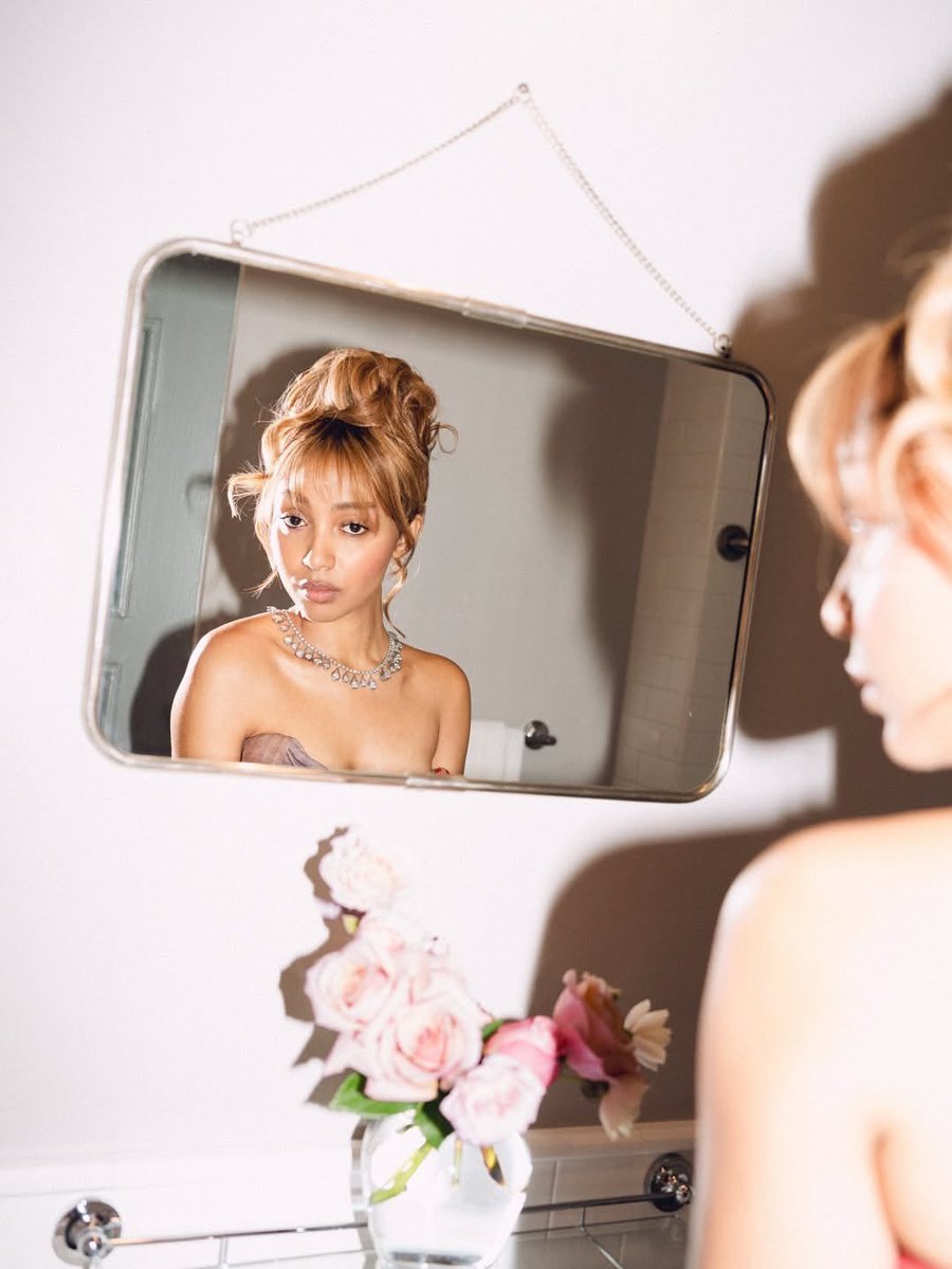 𝓹𝓲𝓷𝓴 ✨ tweet media