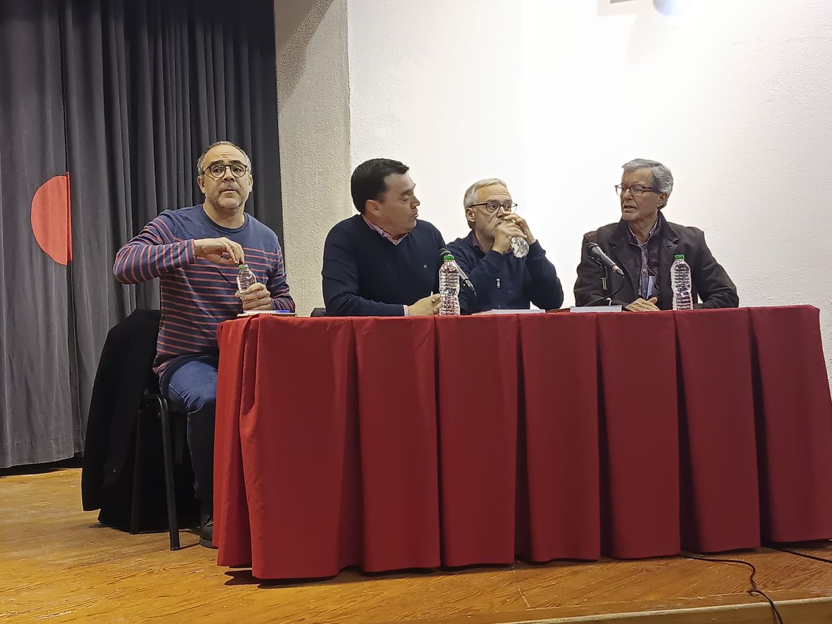 Gehcex's tweet photo. ➡️📷 Fotografías de la presentación del libro: Asociacionismo obrero y represión franquista. La sociedad "Unión Obrera" de Quintana de La Serena (@premhex, 2025), que tuvo lugar el pasado 20/02/2026 en Quintana de la Serena. https://t.co/UsiqLnNV4d