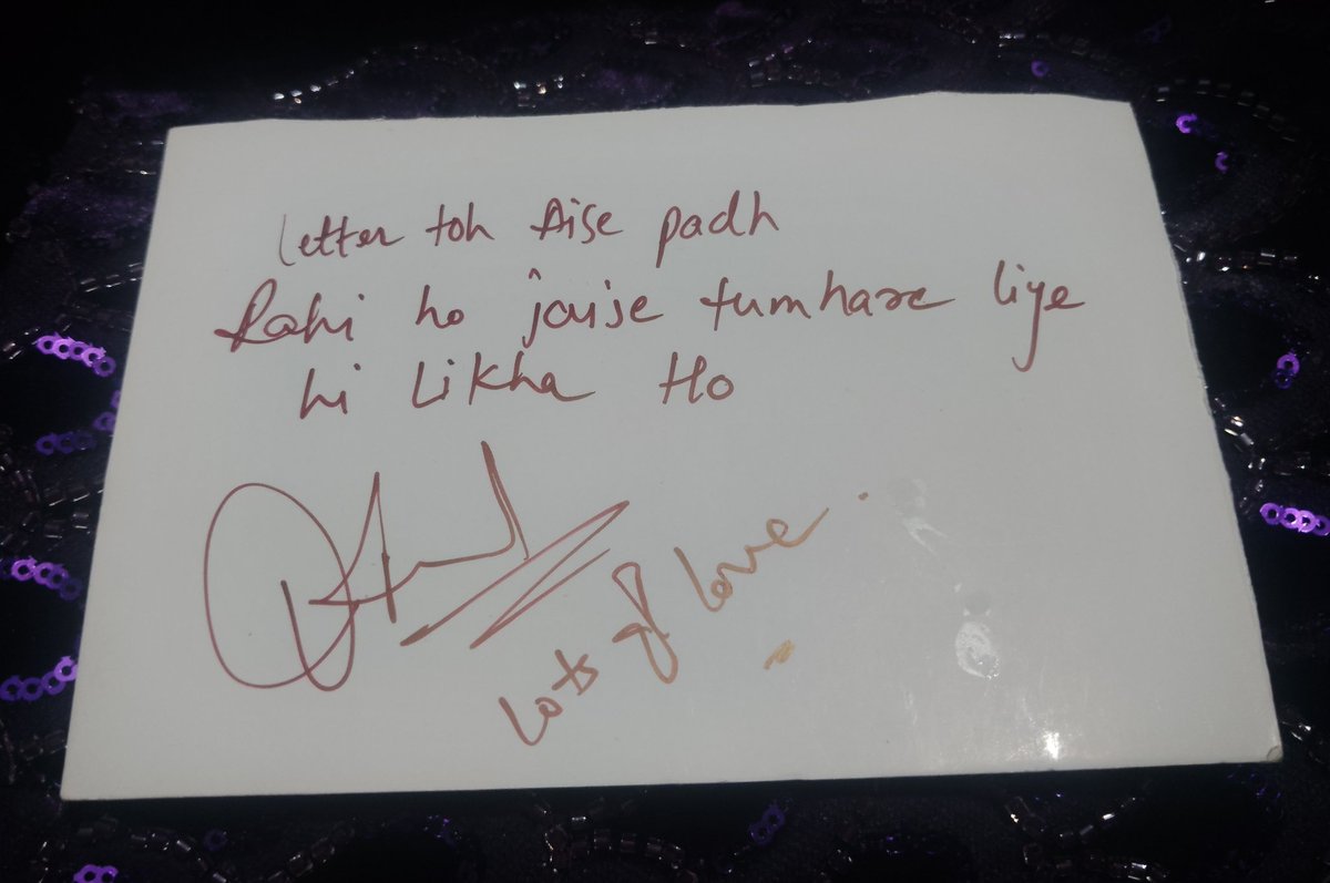 Nityadarshandz's tweet photo. SAATHIYA @DarshanRavalDZ , i've got the jacket &amp; i'm speechless, how happy &amp; blessed I am &amp; how can I forget that Note - "LETTER TOH ASIE PADH RAHI HO JASIE TUMARE LIYE HI LIKHA HO" Yes yeh mere liye hi likhaa hai tumne😭Blessed. 
Btw JACKET looks more GOOD on ME than YOU hehe 🫣 https://t.co/GcLvNwgBSq