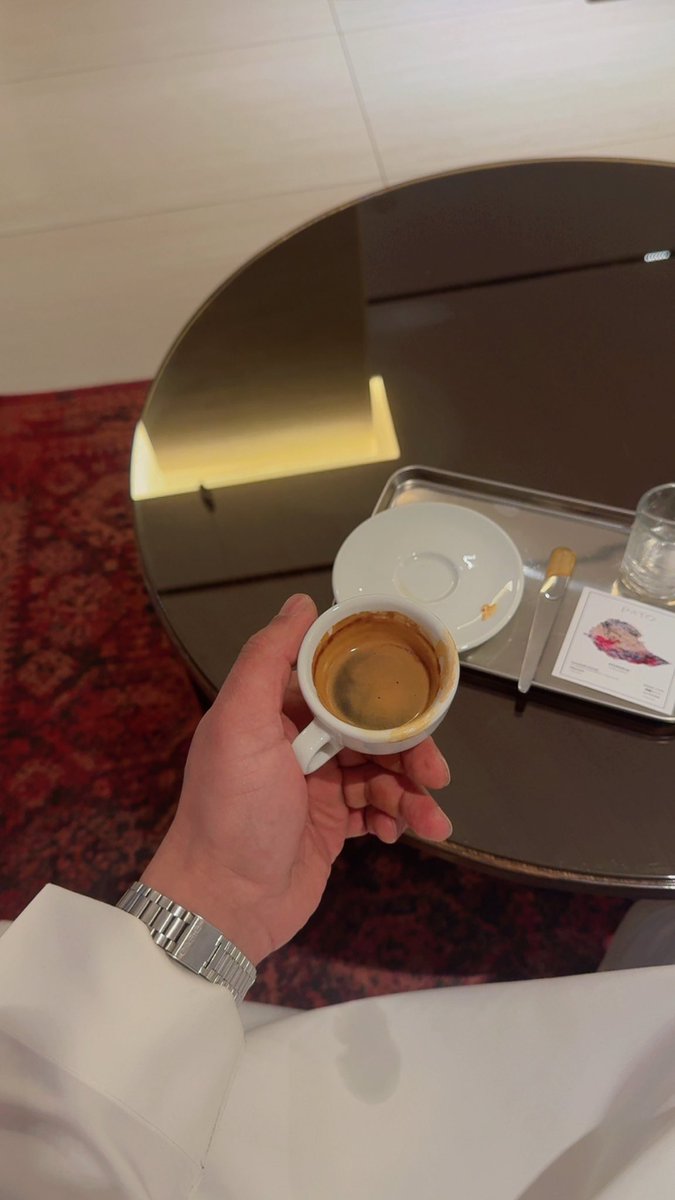 مساء الخير ، اما بعد :

ما الله خلقنا لاجل لحظات ونغيب
من حدته سود الليالي ـــــــ لقانا