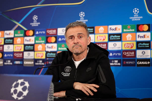 Felipeponcmo's tweet photo. ⚽️ ¿Qué hace único el fútbol de Luis Enrique?

Lo analizamos en 
@ObjetivoAnalist 
 
✅ Sus principios de juego
✅ La construcción del 
@PSG_inside 
✅ Su modelo futbolístico

🔗https://t.co/ClsTffZWk5

#LuisEnrique #PSG #analisis #fútbol https://t.co/awhe73V763