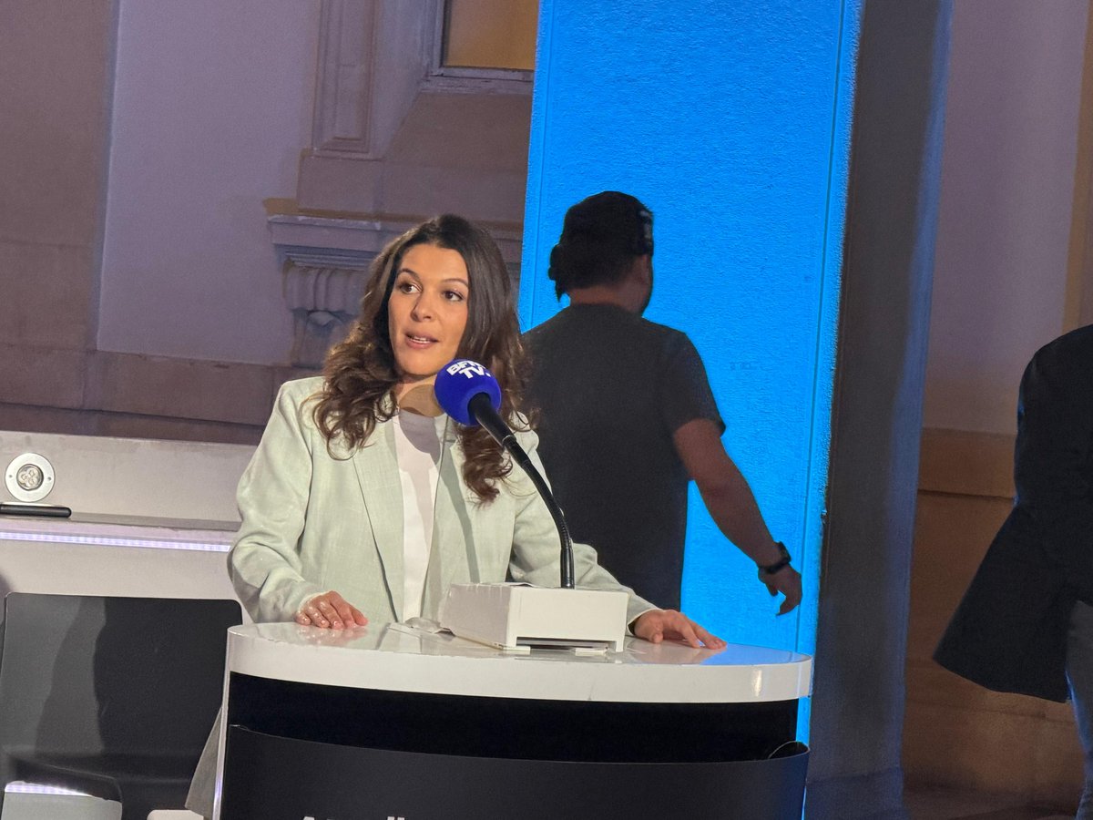 La candidate <a href="/LFiLyon/">La France Insoumise de Lyon</a> <a href="/BelouassaAnais/">Anaïs Belouassa Cherifi</a> est interrogée d'emblée sur la Jeune Garde : "Je crois qu'on a été assez clair. Si la justice estime que des ex-membres de la Jeune garde ont quelque chose à voir, on prendra les prérogatives nécessaires. Je suis et je resterai une militante