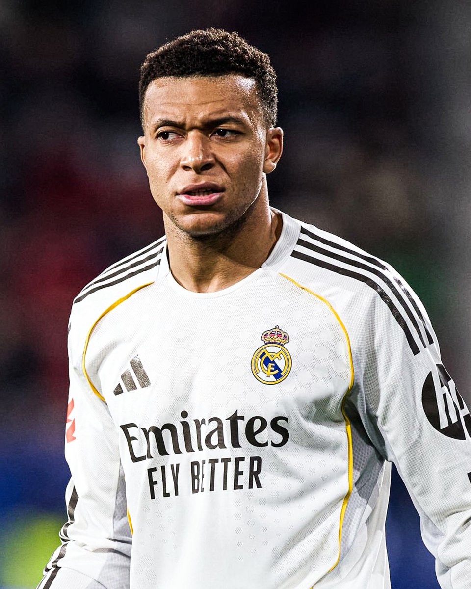AtaqueFutbolero's tweet photo. 🇫🇷⚠️ KYLIAN MBAPPÉ ES BAJA EN REAL MADRID PARA LA REVANCHA VS. BENFICA POR UNA LESIÓN EN SU RODILLA IZQUIERDA.

Lo confirma @lequipe. https://t.co/NIABDv2zxI