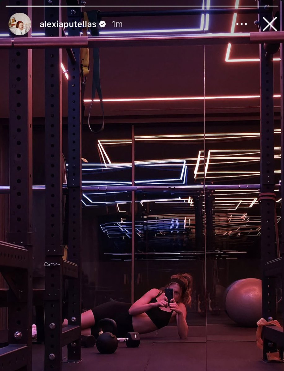 [CAR CRASH] [BUILDINGS FALLING] “GOOD GOD” [EXPLOSION] BABY CRYING “WAAAAAAH” “WAAAAAA” [YELLING] “SHUT THAT DAMN BABY UP” [POLICE SIRENS] WEEE WOOO WEEE WOOO [HELICOPTERS AND NEWS TRUCKS] “...WE’RE REPORTING LIVE FROM THE SCENE-“ [BANG] “MY LEG”