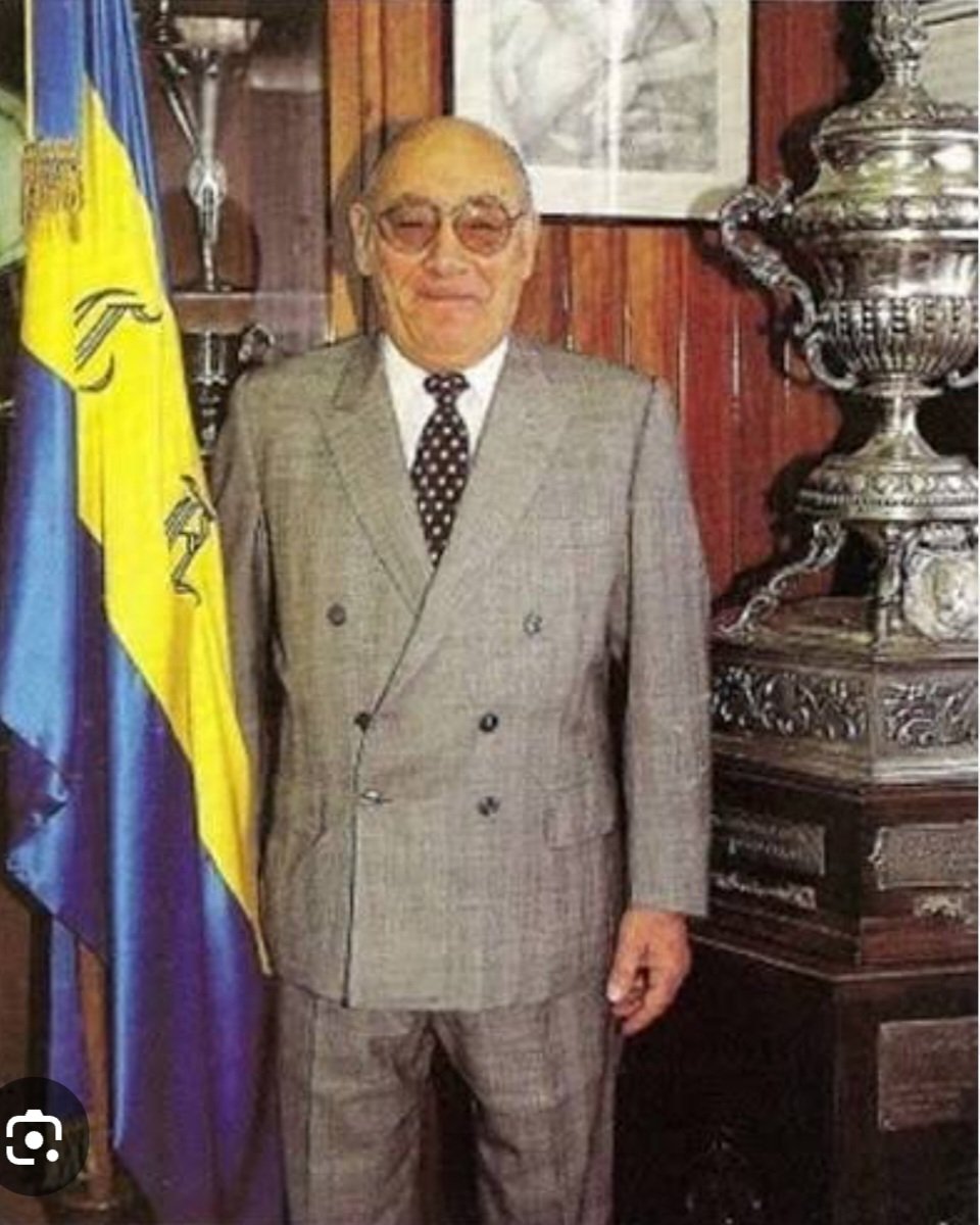 Hace 16 años fallecía Don Antonio Alegre, el presidente mas importante de la historia de <a href="/BocaJrsOficial/">Boca Juniors</a>. Salvaron al club de la quiebra, evitaron el remate de la Bombonera, compraron los terrenos de Casa Amarilla,  volvimos a ser campeones.
La Bombonera debe alojar su estatua.