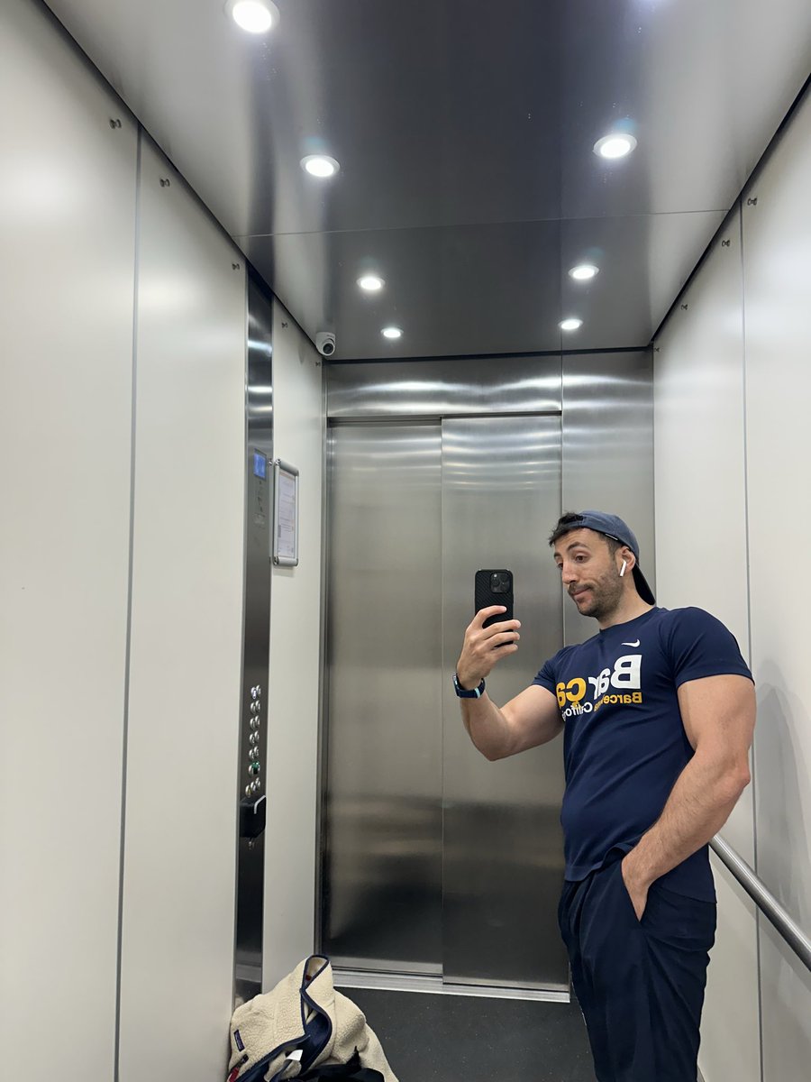 beach bum tweet media