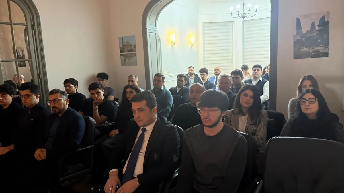 AzEmbBrussels tweet media