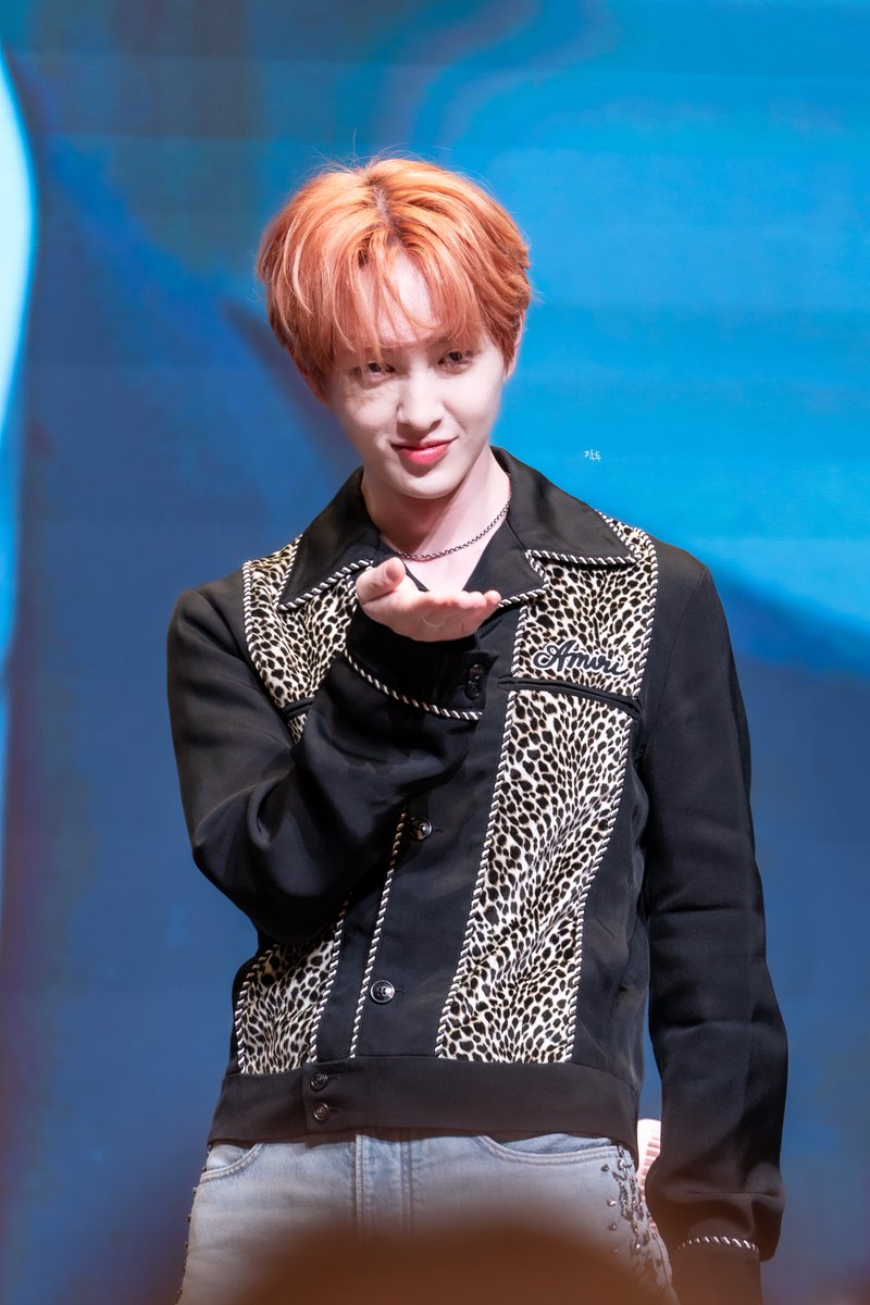 온유 #ONEW #オニュ@SHINee @ONEW_GRIFFIN