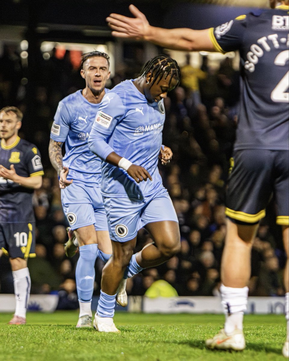 Boreham Wood FC tweet media