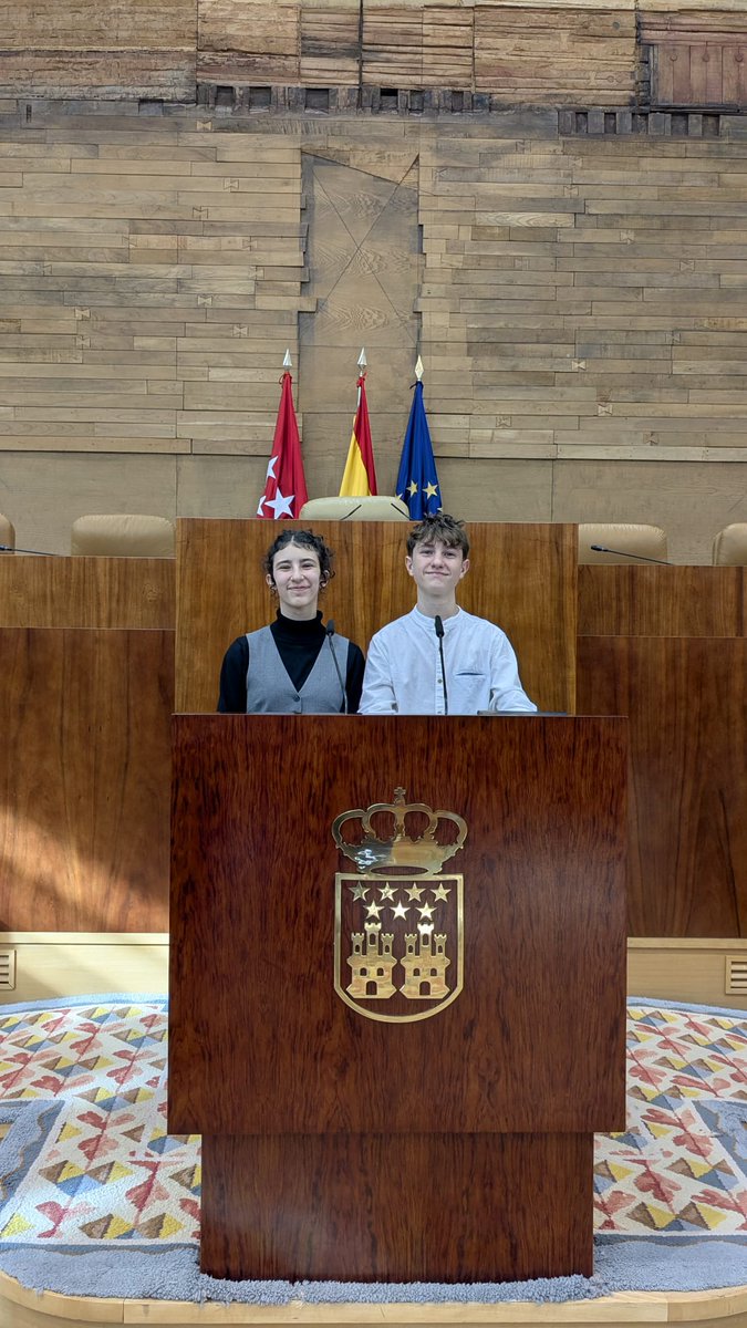 IES ISAAC ALBÉNIZ de Leganés tweet media