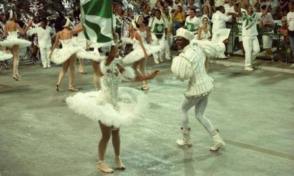 Carnavalize tweet media